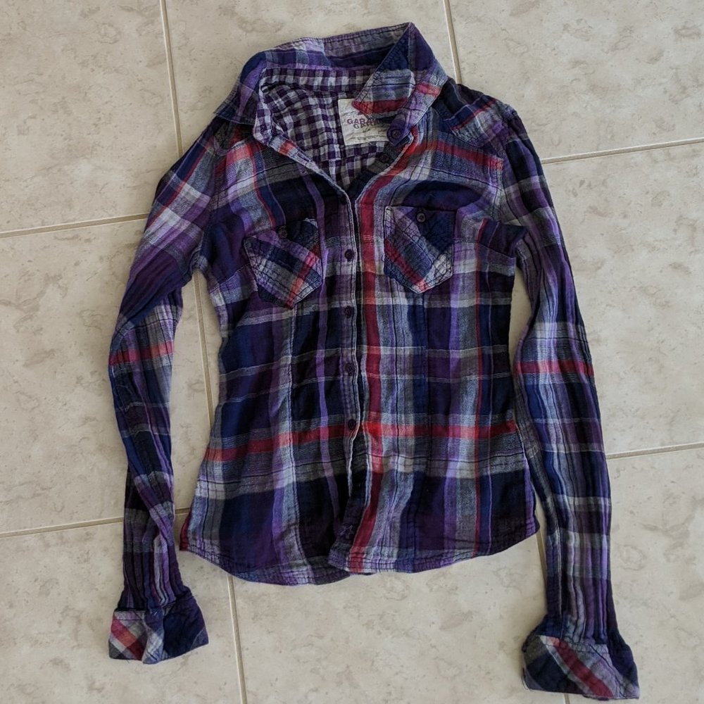 🧡 (2/$25) Garage Plaid Button Down Shirt